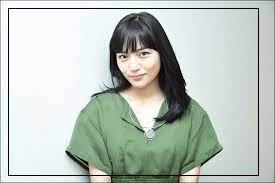 川口春奈の家族構成や兄弟を確認 母はスナック経営者 姉 さおりはインスタに登場 芸能summary