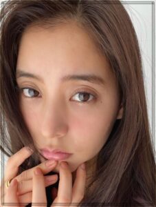 画像 新木優子が劣化 目の大きさが変わってくぼみやシワが気になる 若い頃と比較 芸能summary